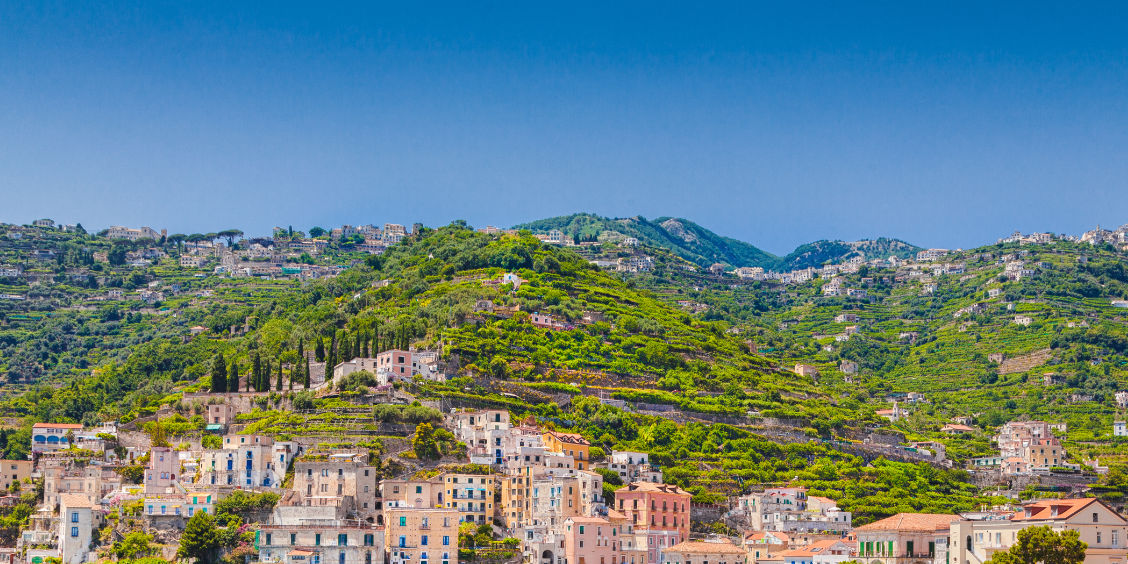 The Upper Town, Minori